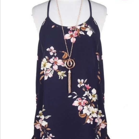 Plus Size Tops - Picture 2 of 7